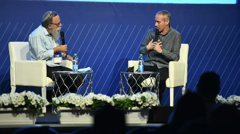 השר חילי טרופר עם הרב יונה גודמן