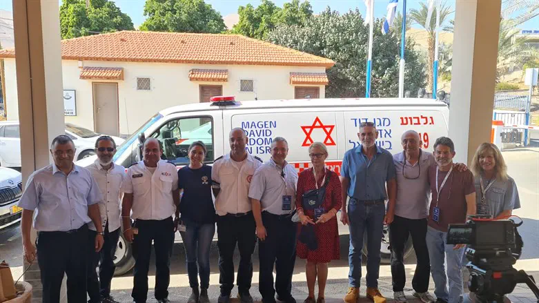 חניכת אמבולנס