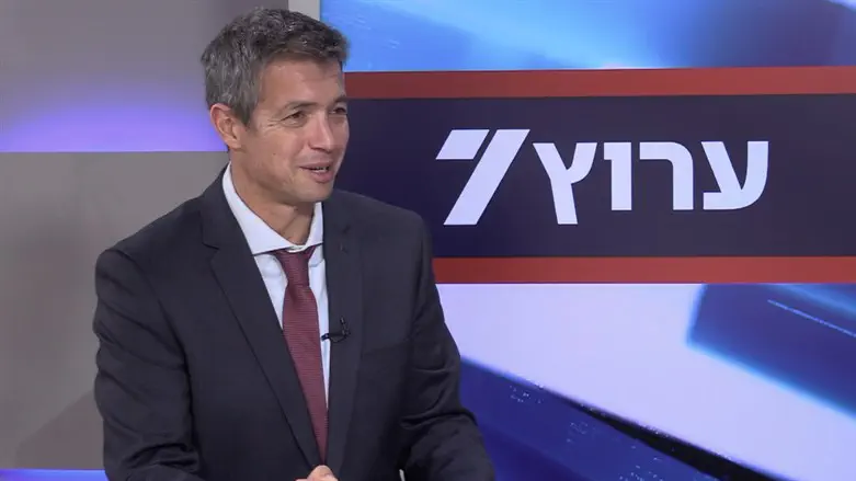 השר יועז הנדל