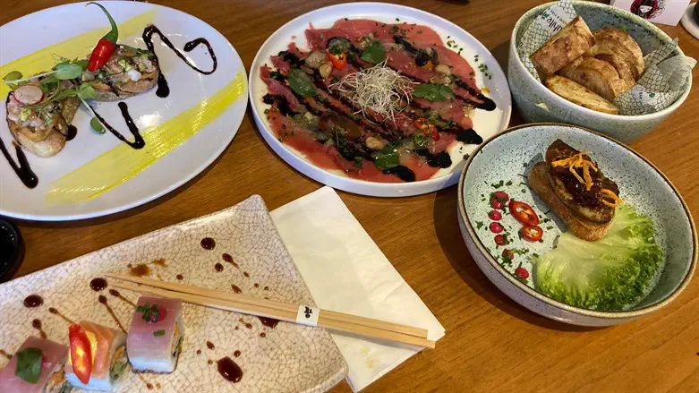 מסעדת דגים נאים