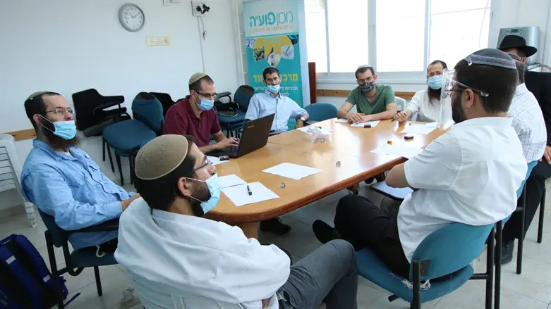 הקורס לגברים של מכון פוע"ה