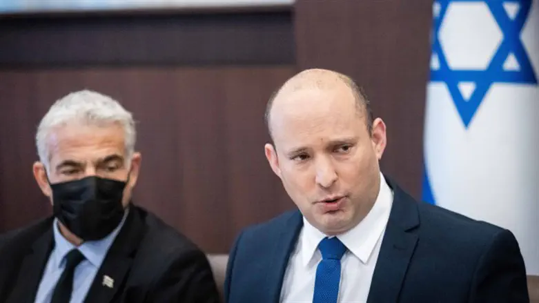 Naftali Bennett and Yair Lapid at cabinet meeting, September 5th