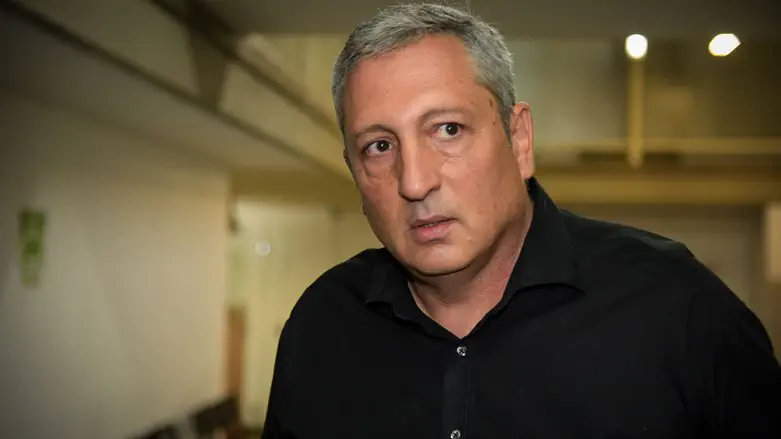 ניר חפץ