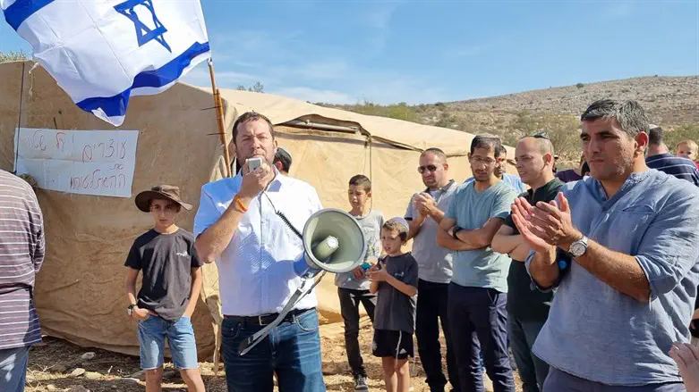 המחאה נגד המאהל הצליחה