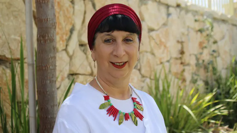 נעמה זרביב