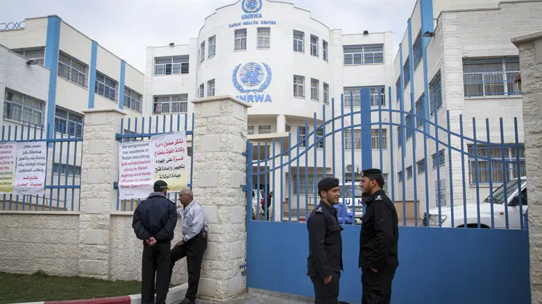 מה מסתיר אונר"א מהעולם