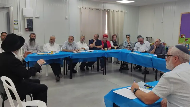 ראשי ישיבות נעם צביה בהר ברכה