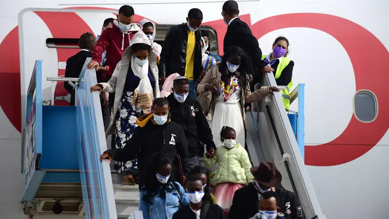 עולים מאתיופיה (למצולמים אין קשר לכתבה)