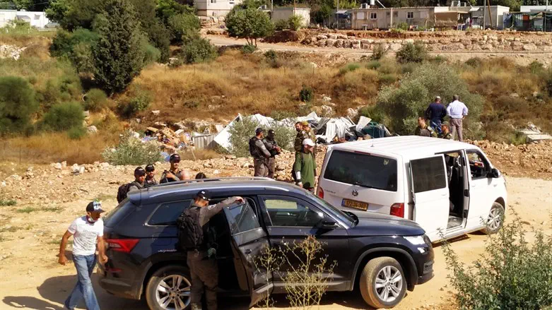 המנהל האזרחי בפעילות אכיפה