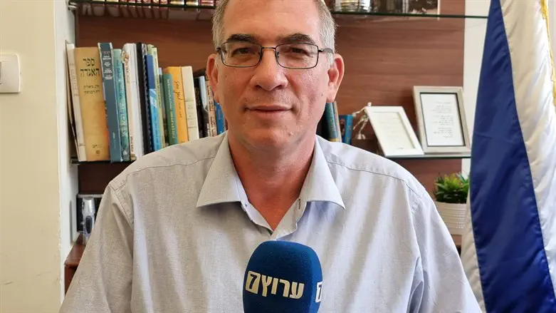 Нир Орбах