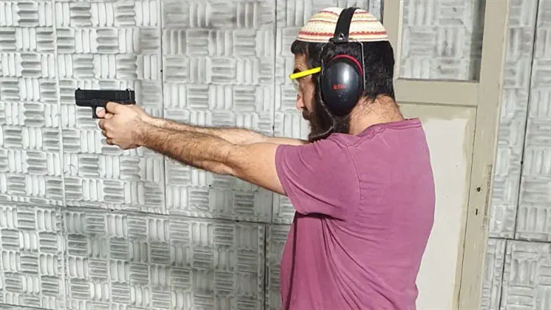 צבי סוכות