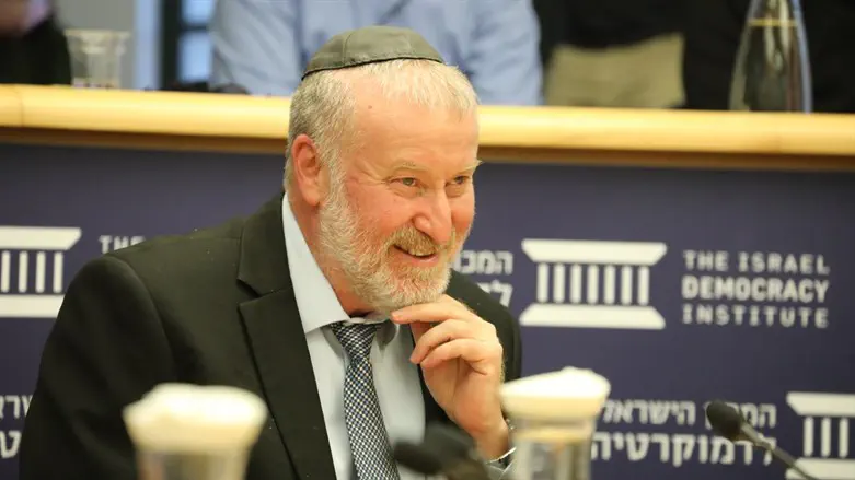 אביחי מנדלבליט