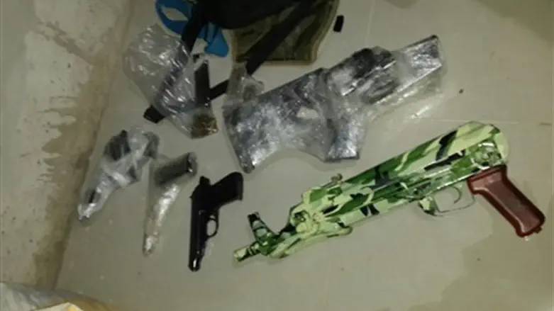 Конфискованное оружие. Иллюстрация