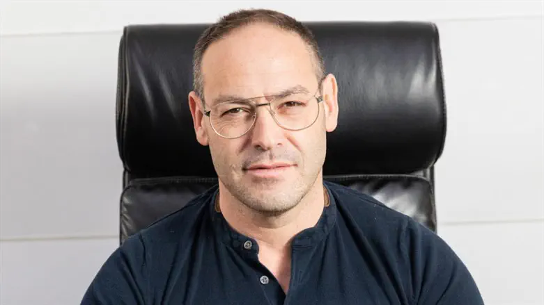 אהרוני נויבואר