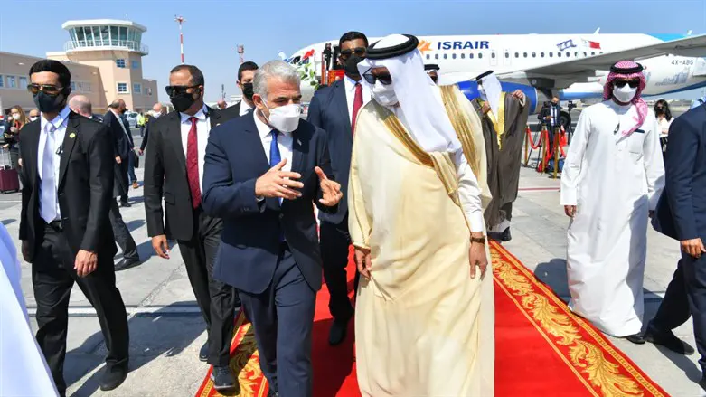 Minister Yair Lapid lands in Bahrain