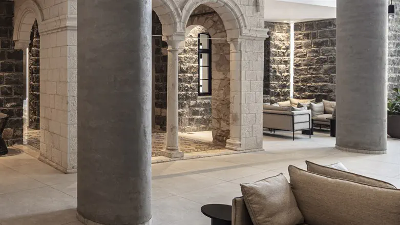 סופיה שילוב  בין מודרני לישן