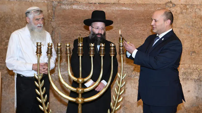 Bennett at the Western Wall