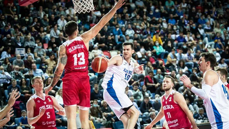 פניני מול אסטוניה הערב