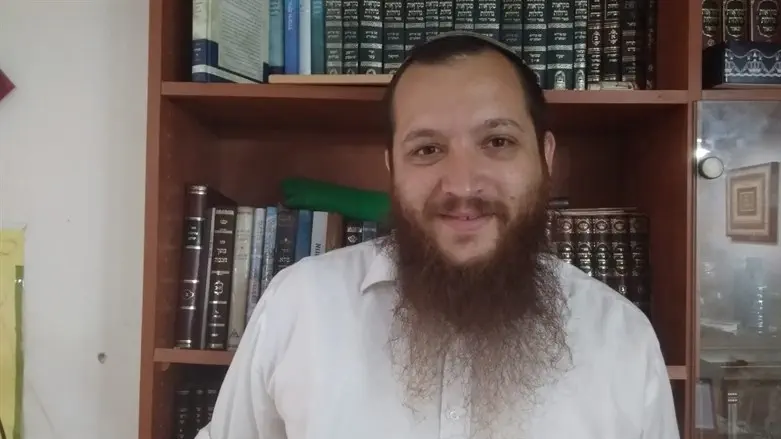 הרב יצחק דביר