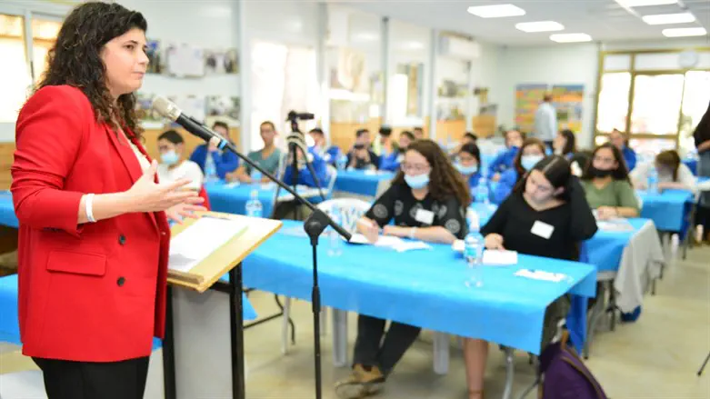 MK Sharren Haskel with Sovereignty Youth