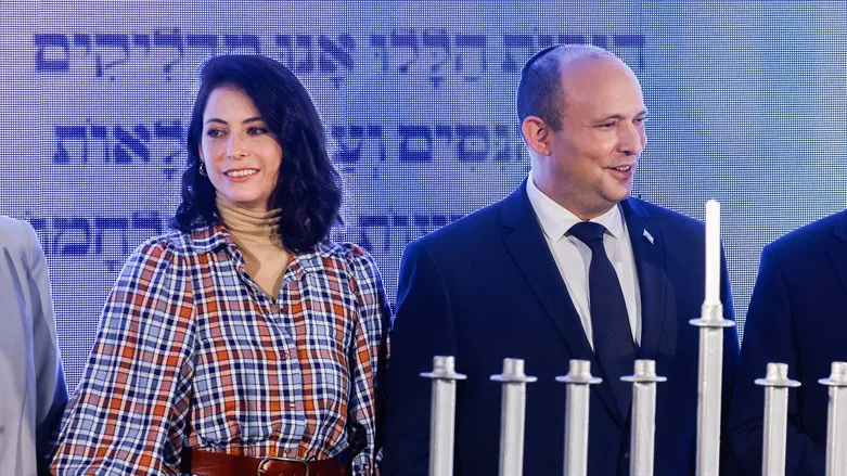 נפתלי בנט ורעייתו גילת