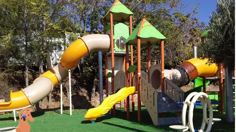 גן המשחקים בבית אורות