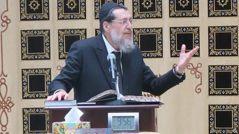 הרב בן ציון קוק