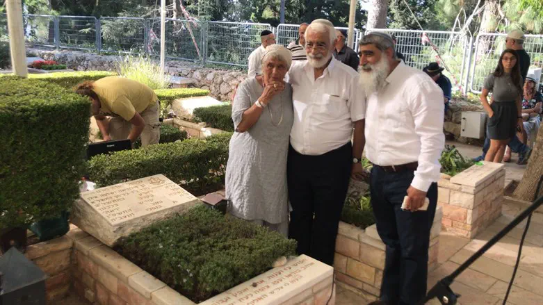 הוריו ואחיו של עמנואל מורנו הי"ד