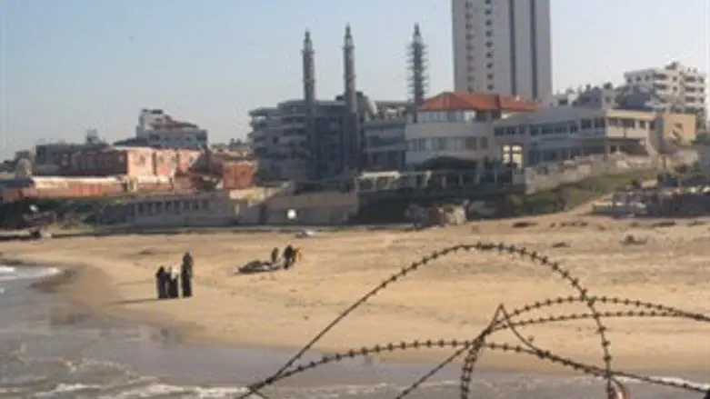 חוף העיר עזה. תנופת בניה בעיר