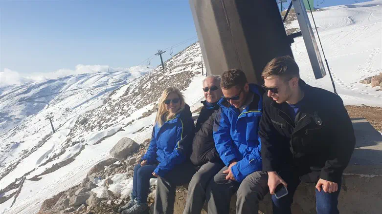 Netanyahu family on Mount Hermon