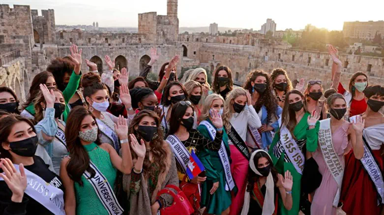 Участницы конкурса "Мисс Вселенная"