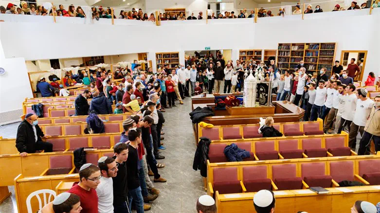 חנוכת בית הכנסת בכרמי צור