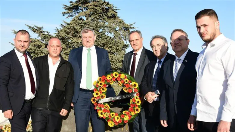 ההסברה "בית ישראל" פותח נציגות במדינה מוסלמית