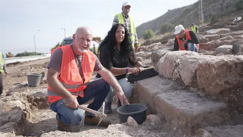 דינה אבשלום גורני וד"ר יהודה גוברין