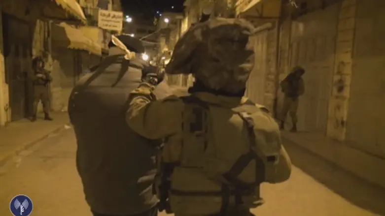 Силы безопасности арестовывают террориста в Шхеме. Иллюстрация