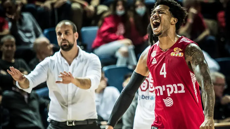 אדאמס והלפרין הערב. הזמני יהפוך לקבוע?