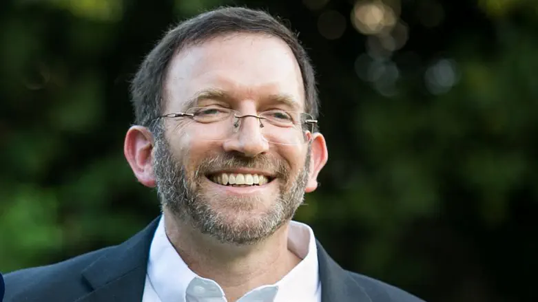 הרב צבי קורן