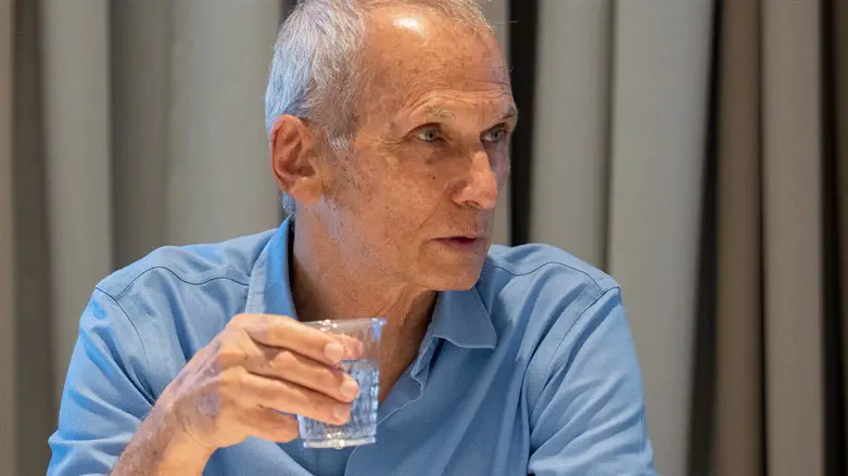 השר עמר בר־לב