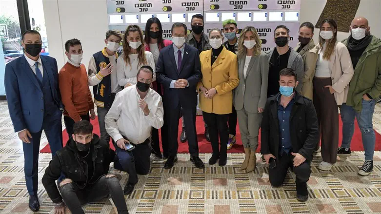 הנשיא והמשפיענים