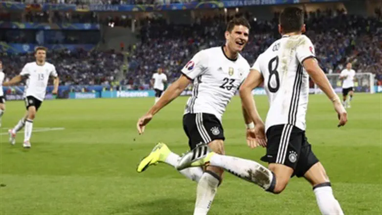 שחקני גרמניה. יארחו את ישראל