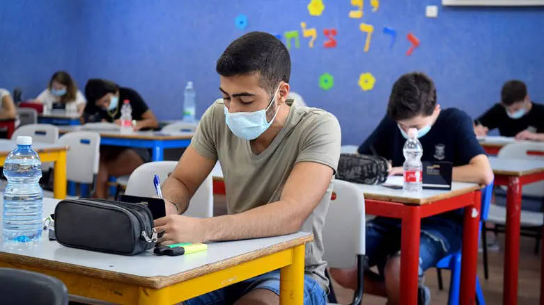 מתעדפים רכישת מיומנויות על פני צבירת ידע. אילוסטרציה