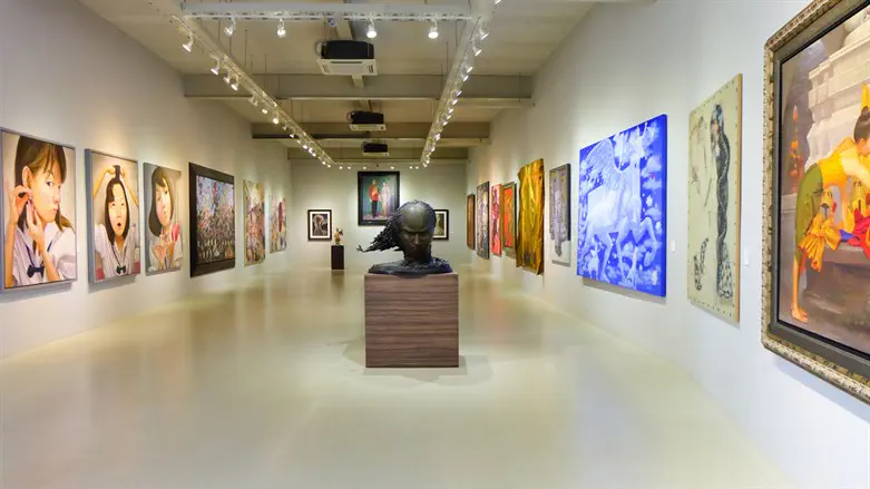Art museum (stock image)