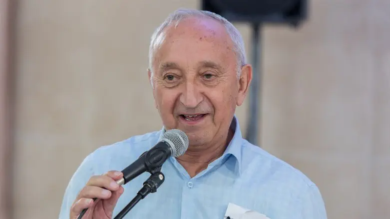 עו"ד שמואל בקר