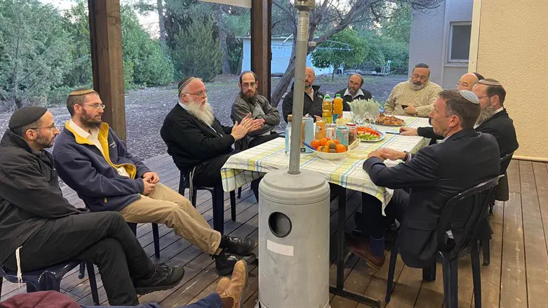 מתן כהנא בישיבת הגולן