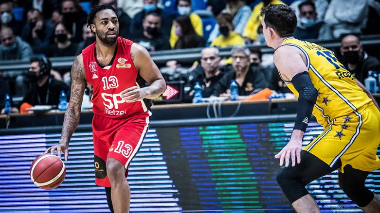 ג'יימס בראון, מאנשי המפתח של הפועל תל אביב בניצחון