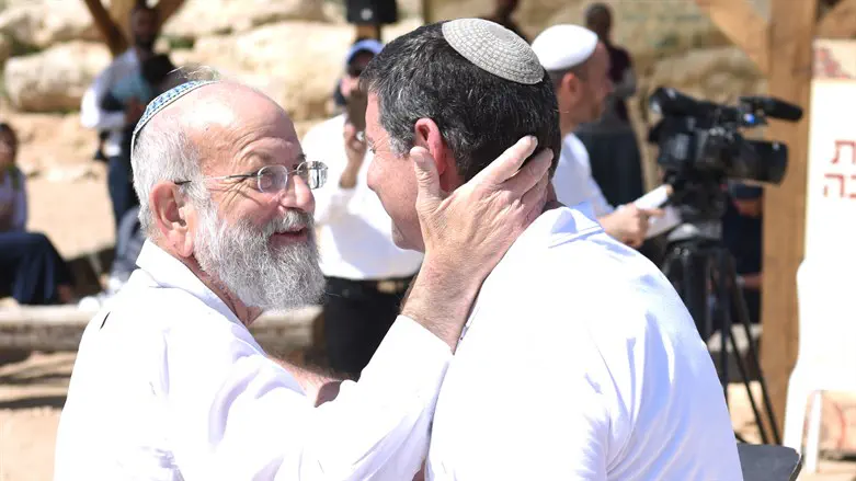 יצחק לקס והרב וישלצקי