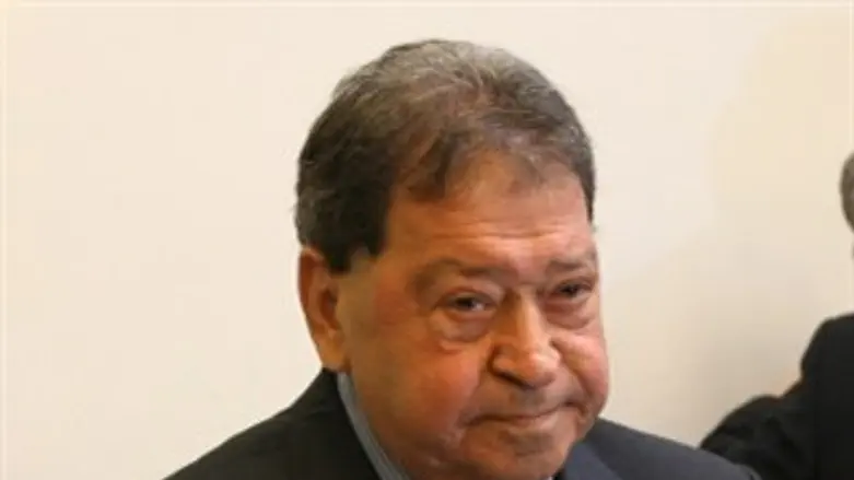 חוזר. בן אליעזר