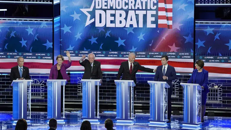 Archive: Democratic presidential hopefuls at debate in Las Vegas