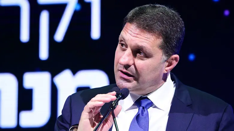חיים ביבס