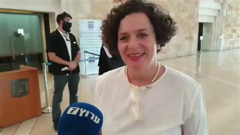 Наама Села